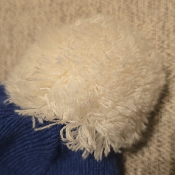 Cirque Aspen Beanie - Picture 10 of 11